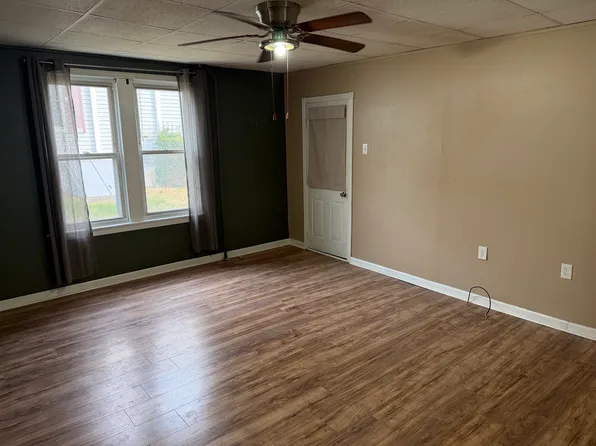 155 York Ave Floor 1, Duryea, PA 18642