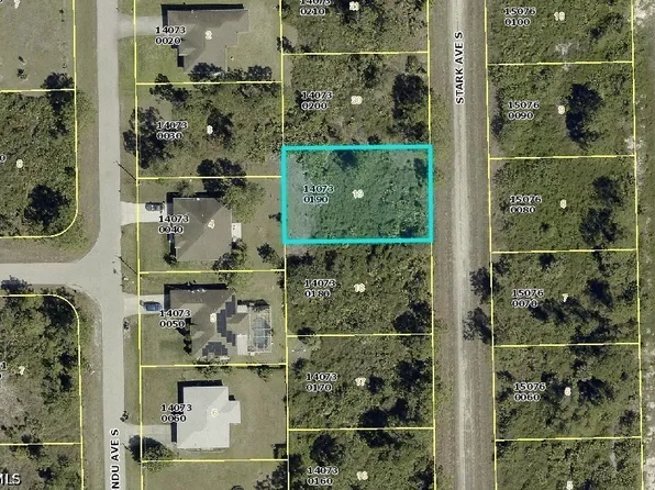 646 Stark Ave S, Lehigh Acres, FL 33974