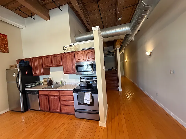 1010 Arch St #703 — Photo 9