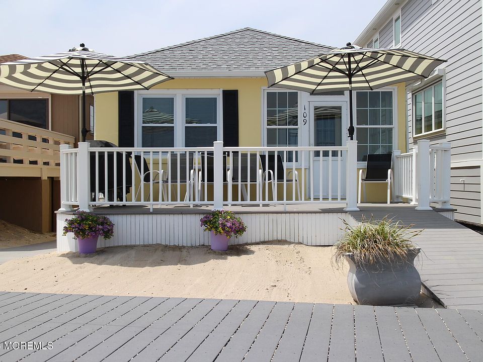 1st image of 109 Boardwalk