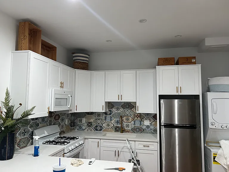 6601 Louise Ave #A — Photo 9