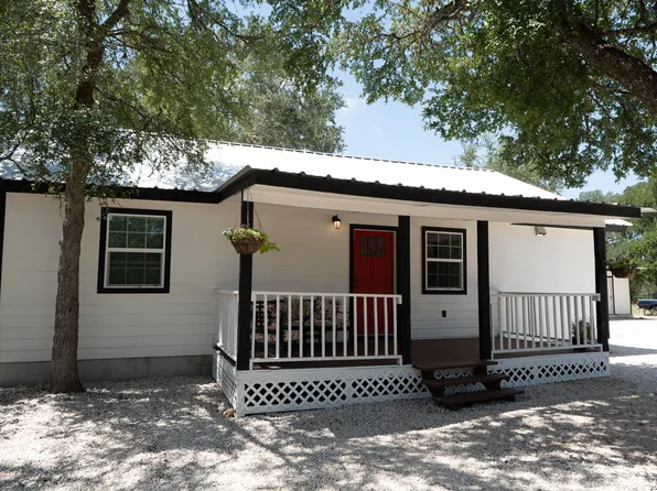 1627 FOREST LAKE DR, Spring Branch, TX 78070