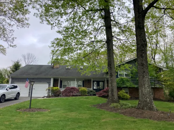 28 Underwood Rd, Montville, NJ 07045