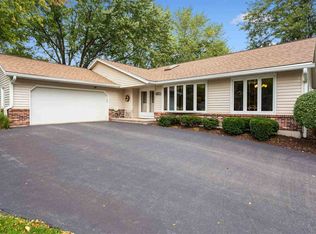5349 Gingeridge Ln, Rockford, IL