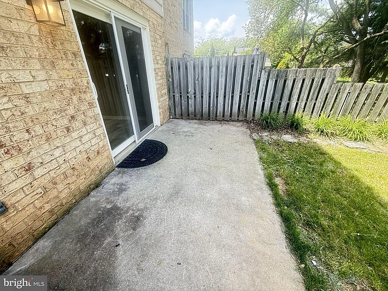 824 Appleseed Ct — Photo 40