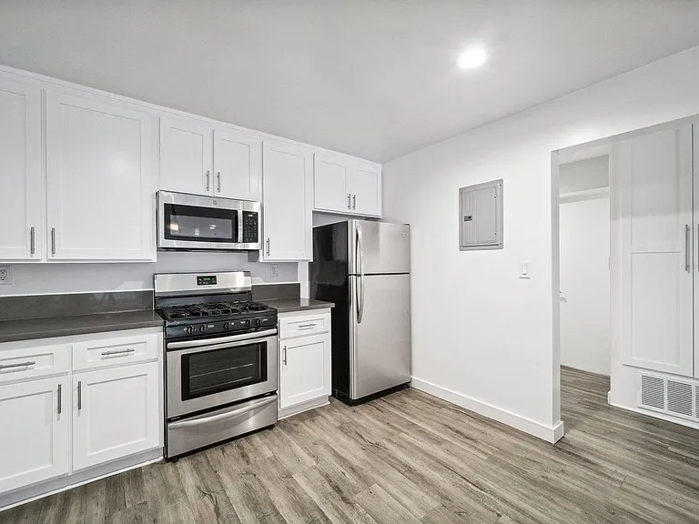 170 North Crescent Street — Photo 30