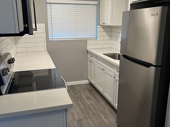 5th image of 1906 E 1st St APT 3A
