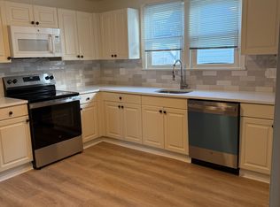 176 Canfield Ave FLOOR 2, Bridgeport, CT 06605