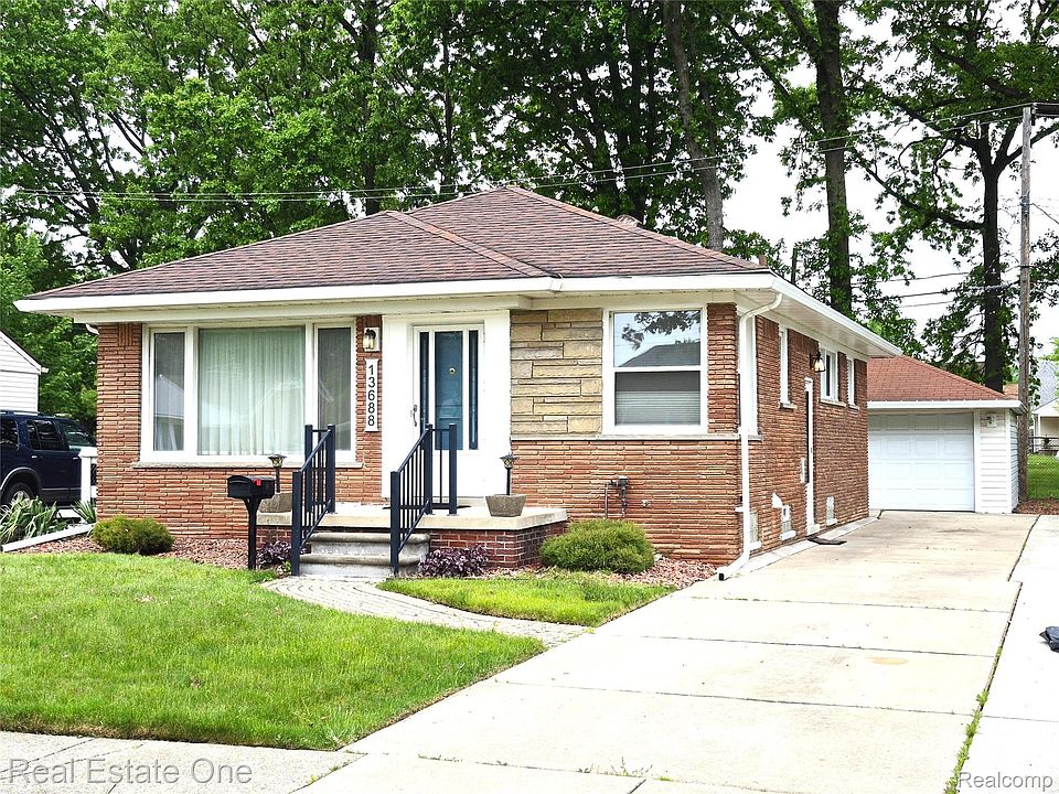 1st image of 13688 Commonwealth St