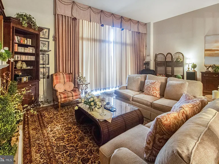 1200 N Nash St #211 — Photo 15