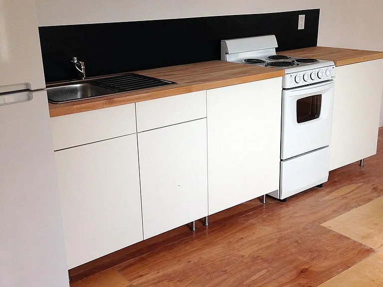 2155 Logan Ave #B — Photo 2