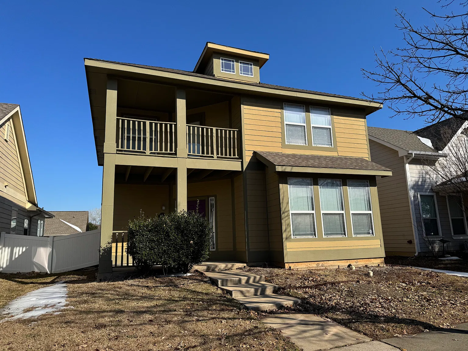 3 bed, 2.5 bath, 1980 sqft, $1,800 — Photo 2