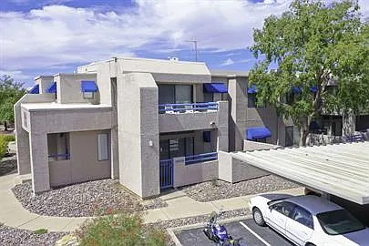 2 bed, 2.0 bath, 1145 sqft, $1,475 — Photo 2