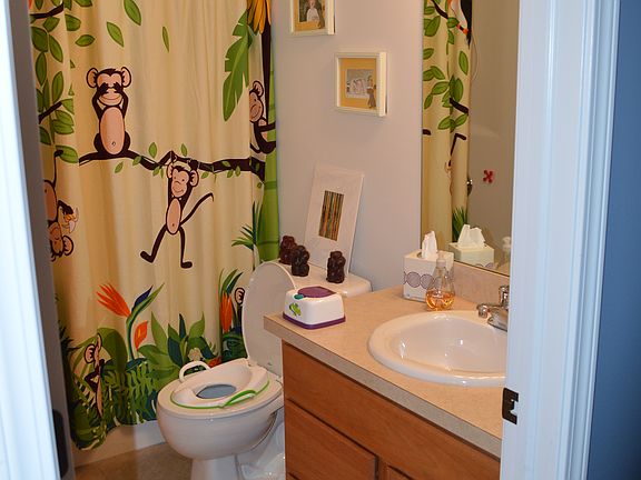 2nd Bathroom