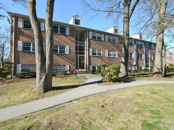 41 Farrwood Ave APT 9, North Andover, MA 01845