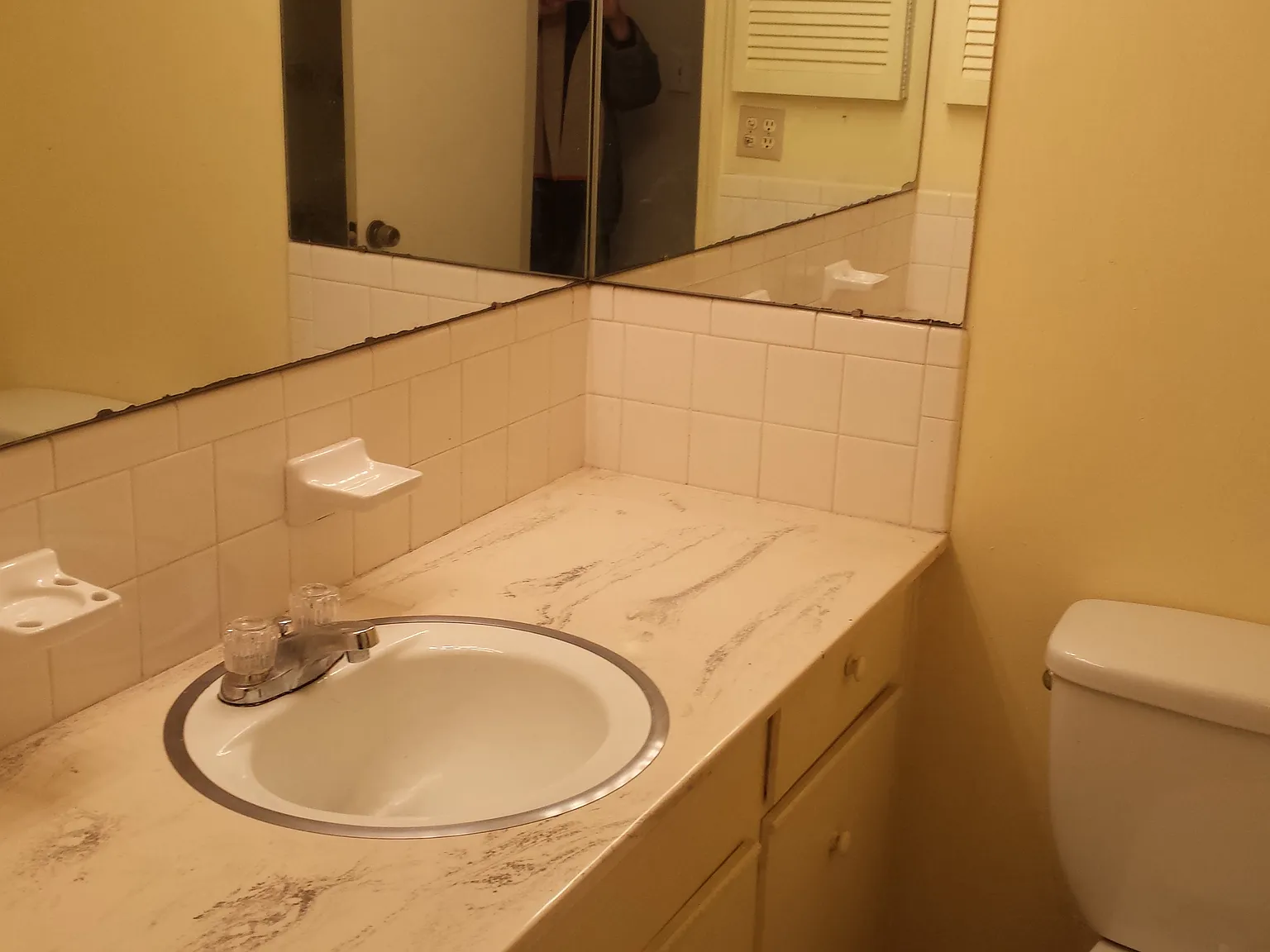 4335 Oak St — Photo 4