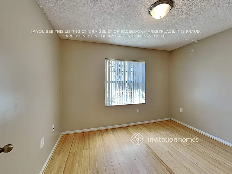 3400 NW 78th Ave — Photo 14