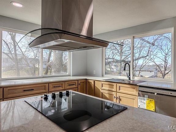 2nd image of 111 Eastside St