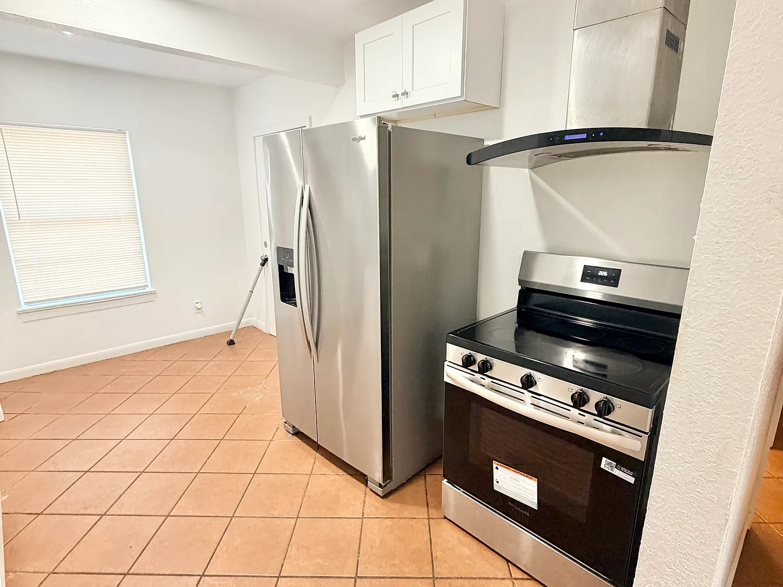 4 bed, 1316 sqft, $1,550 — Photo 3