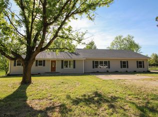 13251 N Rte E, Harrisburg, MO 65256