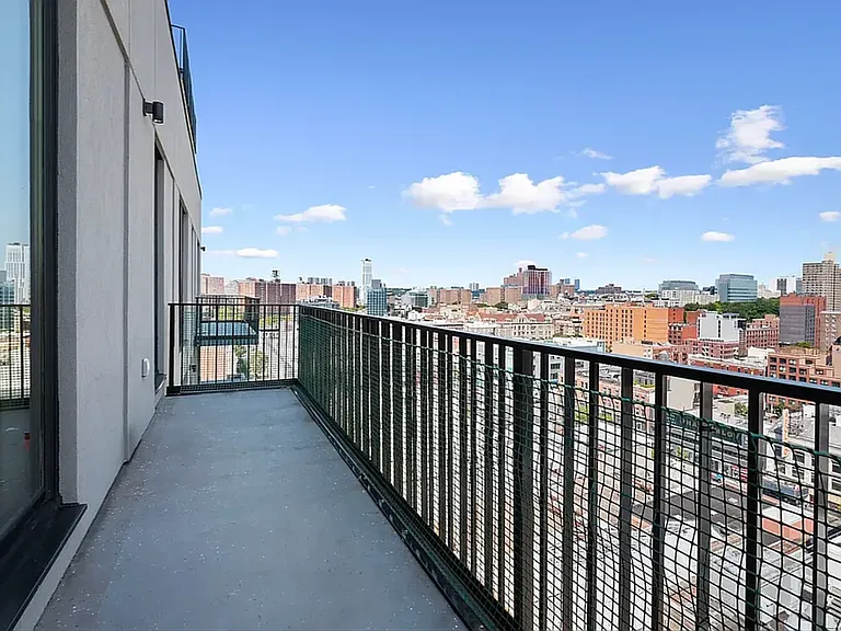 224 W 124th St #1500 — Photo 6