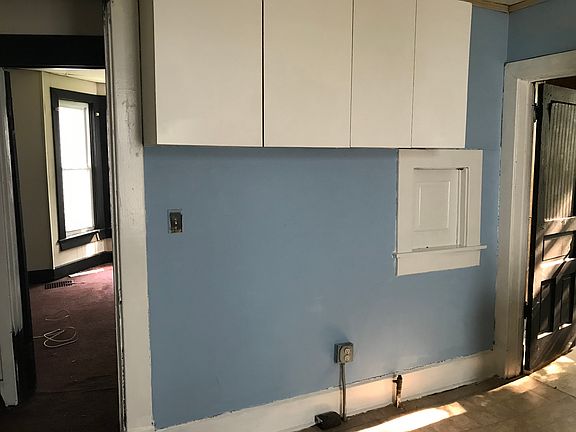 5th image of 1202 N Parker Ave