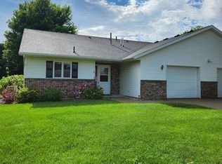 2608 10th St SW, Willmar, MN 56201