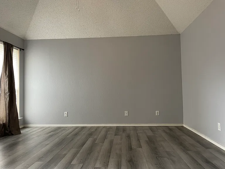7900 Squire Ln — Photo 21