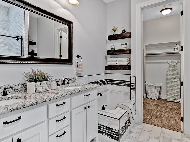 3017 Solana Cir — Photo 12