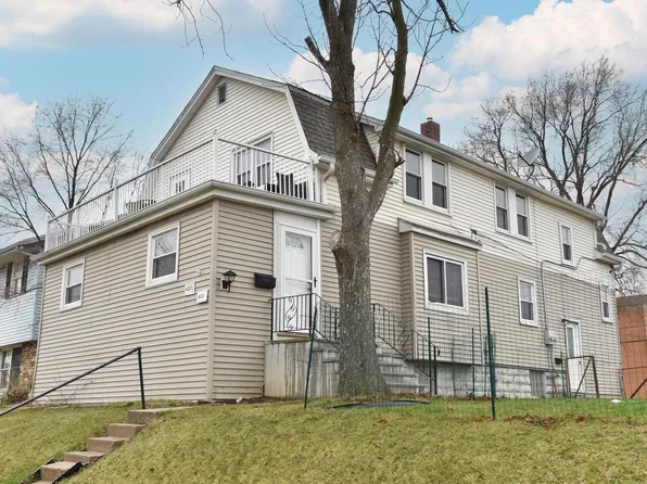 420 Menomonee AVENUE #420 1/2, South Milwaukee, WI 53172