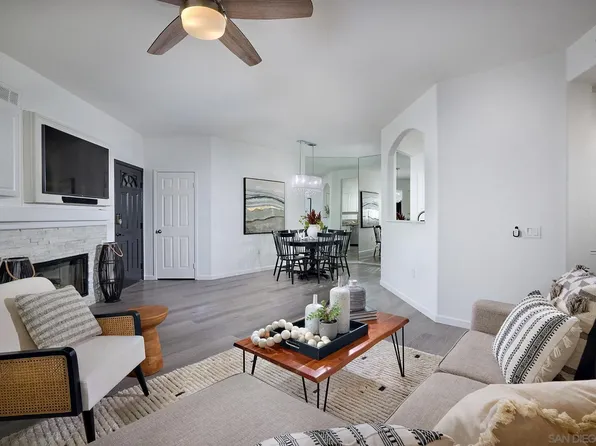 12025 Tivoli Park Row Unit 2, San Diego, CA 92128