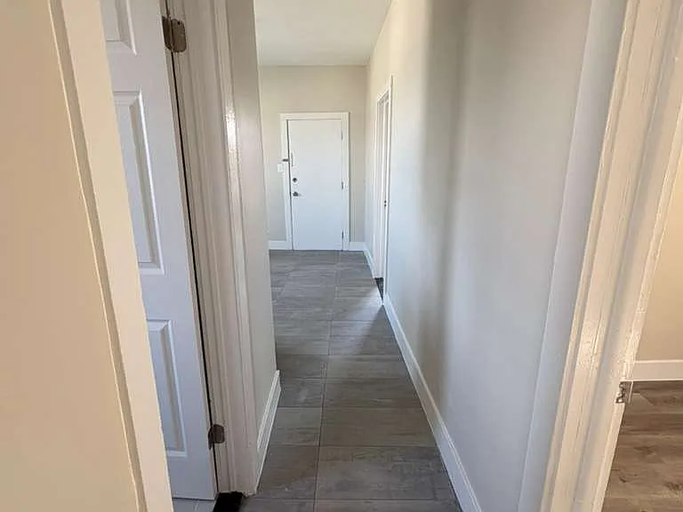 28 Wainwright St #1 — Photo 7