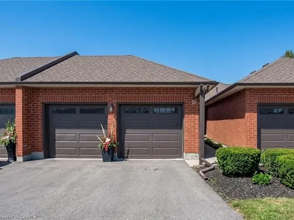 10 Isherwood Ave #18, Cambridge, ON N1R 8L8