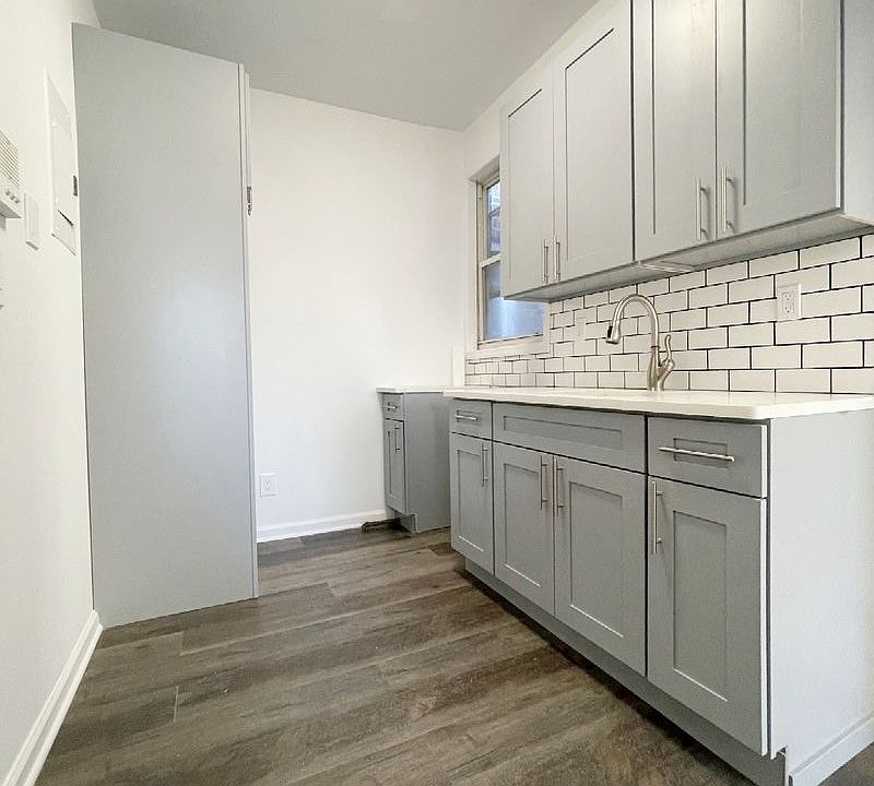 1st image of 37-10 Astoria Blvd S #3R