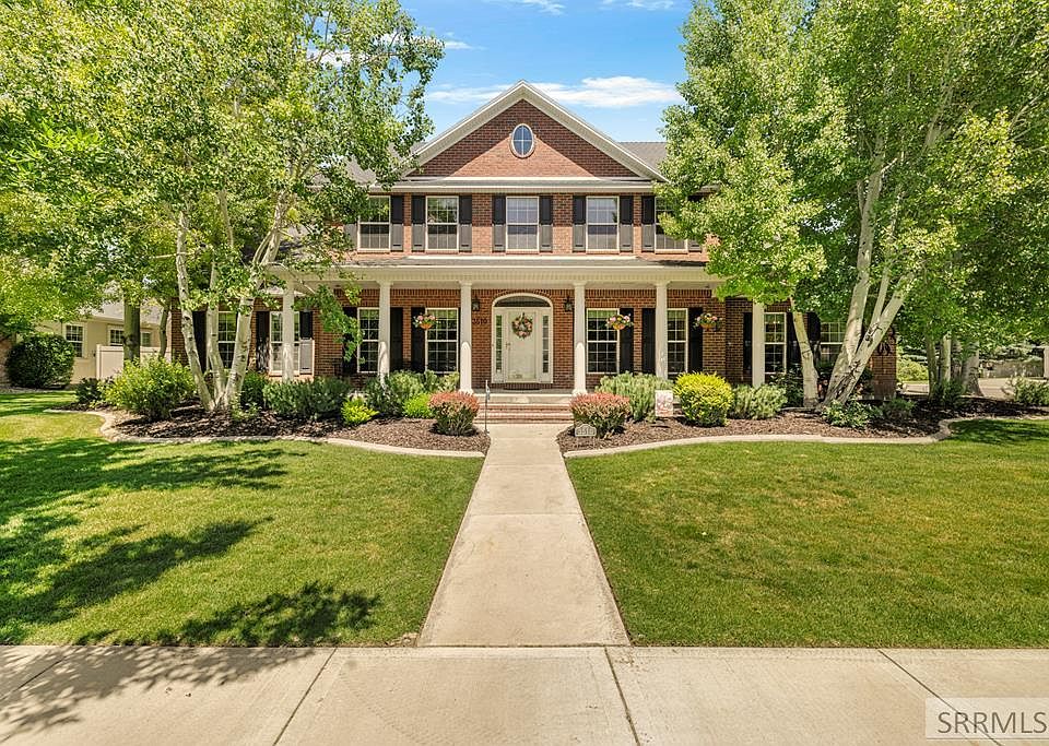 1st image of 3510 Charleston Cir