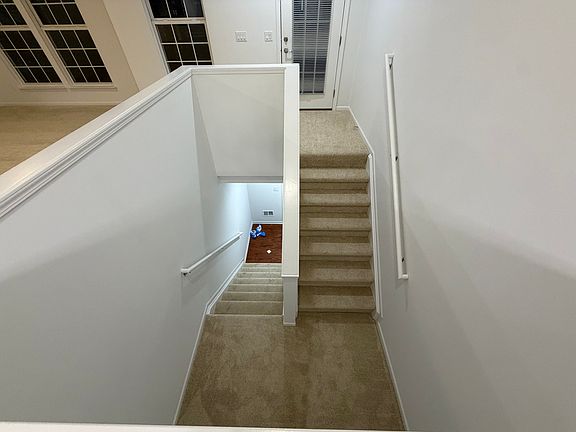 5th image of 27969 Hopkins Dr