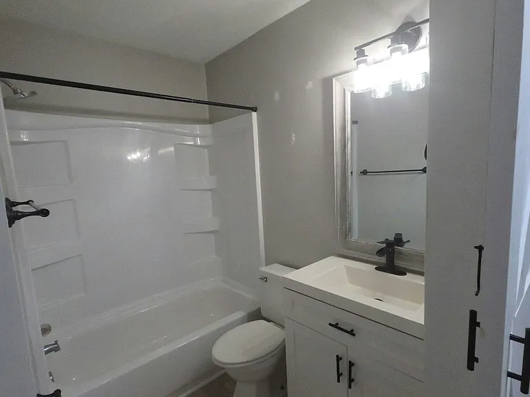 33 Sunrise Ln #21 — Photo 4