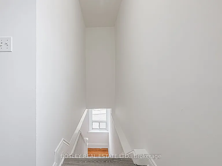 413 Crawford St — Photo 9