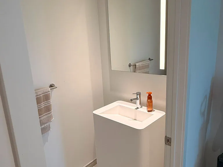 39 Mary St #2802 — Photo 7