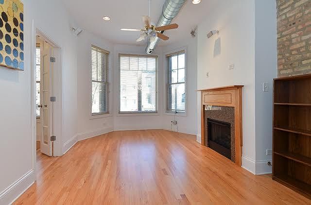 LR/DIning with gas fireplace