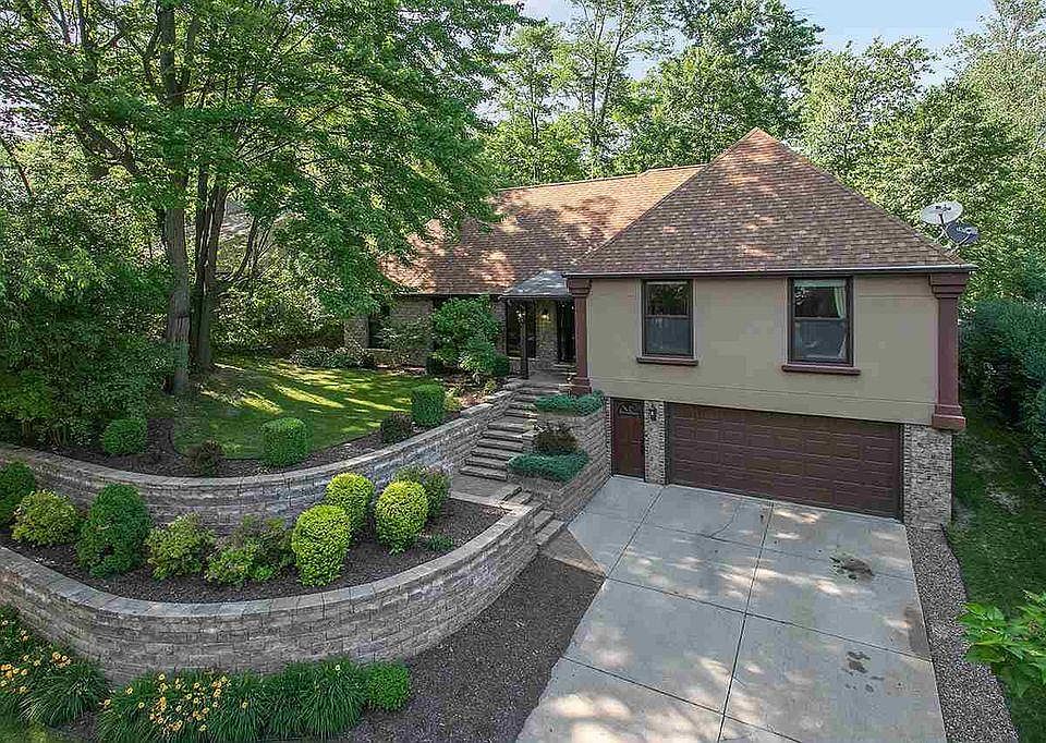 1st image of 2560 Dunbar Ln