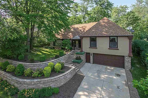 2560 Dunbar Ln Photo 1