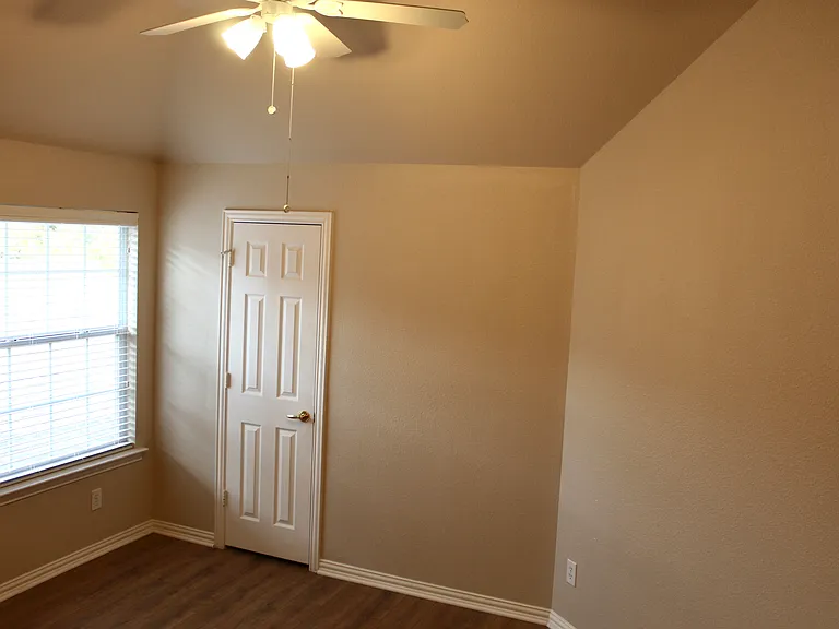 3621 Nandina Dr — Photo 10