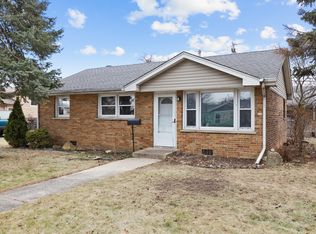 6135 Birmingham St, Chicago Ridge, IL 60415