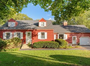 86 Locke Rd, Chelmsford, MA 01824