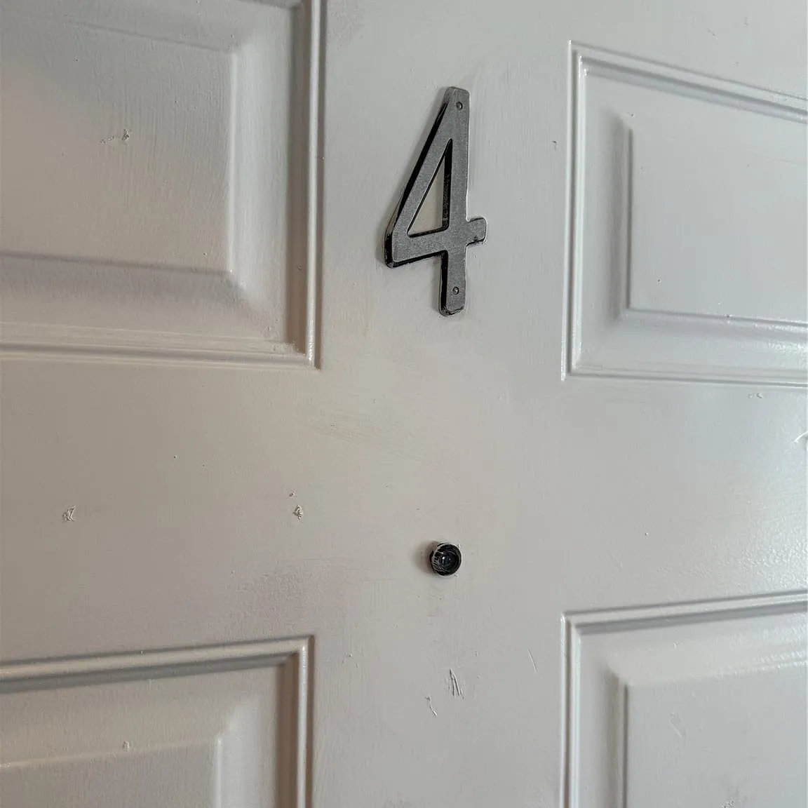 2 bed, 1.0 bath, 720 sqft, $1,200 — Photo 1