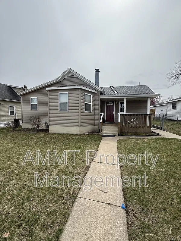 4 bed, 3.0 bath, $3,000 — Photo 2