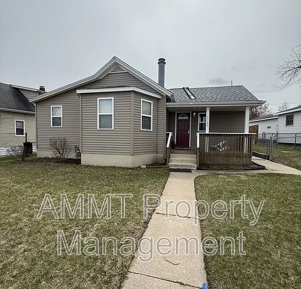 3149 Grove Ct SE — Photo 2