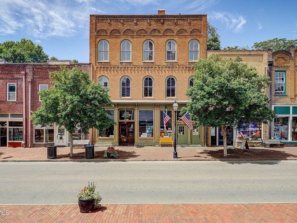 1st image of 109 E Main St #3