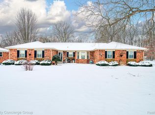 1339 W Dean Rd, Temperance, MI 48182